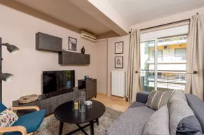 Eleni's Modern Apartment - Image 3