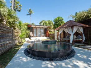 Honeymoon Beach Villa / Jacuzzi / Infinity pool - Image 2
