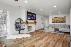 Spectacular Coastal Farmhouse 4BR in Ocean Beach! - Image 3