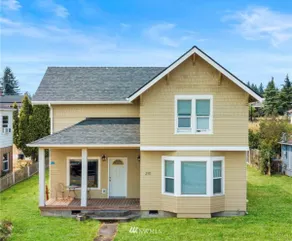 3BR Mashell Cottage in Downtown Near Rainier - Image 2
