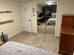 Spacious 2-BR apt. Free pkg. Private entrance - Image 3