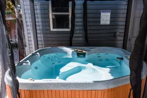 The Ultimate Escape SLC-Firepit / W&D /Hot Tub\1 - Image 5