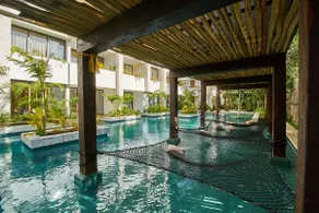 Lovely 1-bedroom condo with pool and jacuzzi - Image 2