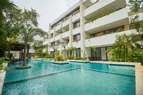 Lovely 1-bedroom condo with pool and jacuzzi - Image 3
