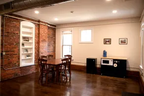 Uptown Athens loft in historic office building - Image 3