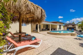Newly Renovated 4BR 4BA Private Pool @ Eagle Beach - Image 2
