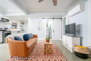 Spacious Nook in the City- Central to Everything! - Image 3