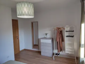 Spacious house with estate in Sigüeiro - Image 4