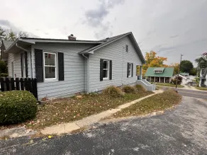 Newly Remodeled 4 bedroom - 5 min walk to downtown - Image 4