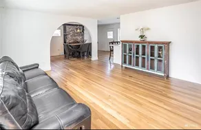 Quiet Modern Stay Near SeaTac & Hospitals - Image 5