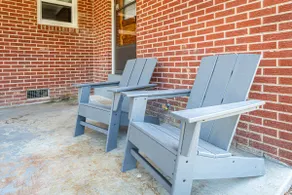 Sleeps 6 Convenient Mid Century in Parsons, TN - Image 5