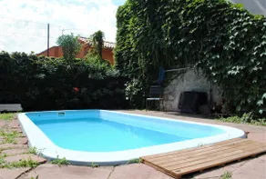Garden-pool-beach house 20 minutes from Barcelona - Image 2