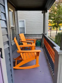 Charming Urban Oasis - Image 4