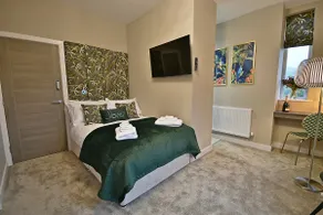The Milan Suite at Moat House - Image 2