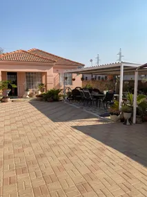 Welcoming Guesthouse /Wi-Fi near boitekanelo - Image 2