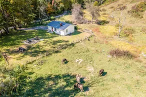 Secluded Cottage on the Farm-Blue Ridge Parkway - Image 4