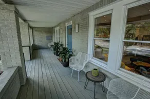 Modern, pet-friendly. In between Uptown/SouthEnd - Image 4