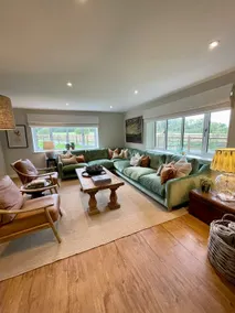 Stone Barn Cottage, Farnham, up to 8 adults - Image 2