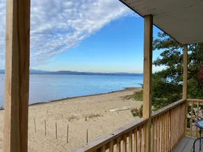 Lakeside getaway on Lake Champlain - Image 4