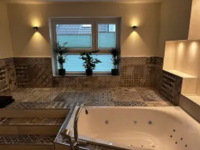 Vacation home with hot tub and sauna - Image 4