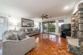 Lake Hamilton Condo - Sleeps 4, Pool, and Hot Tub! - Image 4