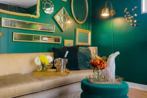 Trendy 4 BR 15 Min from DT w PingPong+ HOT-Tub - Image 5