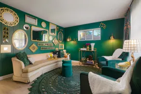 Trendy 4 BR 15 Min from DT w PingPong+ HOT-Tub - Image 2