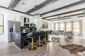 Alim Pad 3: Brand New Modern house near downtown - Image 5