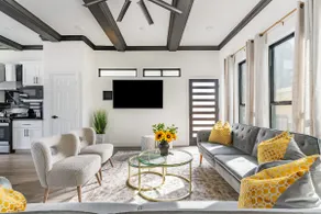 Alim Pad 3: Brand New Modern house near downtown - Image 3