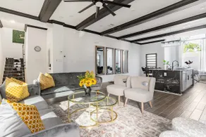 Alim Pad 3: Brand New Modern house near downtown - Image 4