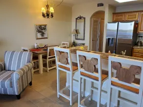  Amazing Lake View! King Bed! Free Parking! Retro Style Near Disney! - Image 2