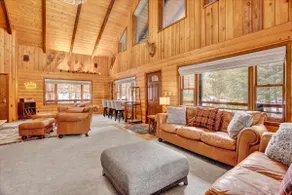 Upscale, cozy cabin designed for families - Image 5