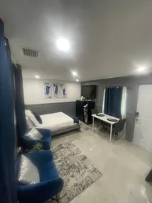 Cozy Studio apt with private entrance - Image 2