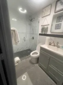 Cozy Studio apt with private entrance - Image 3