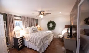 Lovely guest house with gourmet kitchen & King bed - Image 2