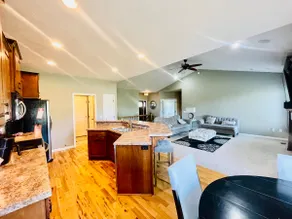 3 Bed/2 Bath Southside executive manor - Image 4