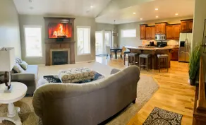 3 Bed/2 Bath Southside executive manor - Image 5