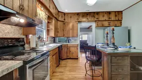 Lake Home with Majestic View, 3 Bd, 2 bath - Image 5