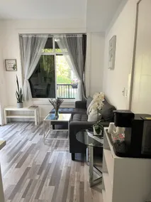 AC one bedroom unit in a quiet neighborhood  - Image 5