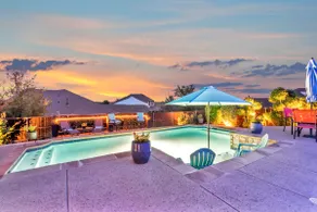Luxury 3 Bed 2.5 Bath w/ Resort Style Pool! - Image 4