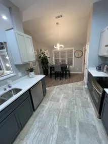 Amazing 3 Bd 2 Ba with patio - Image 4