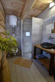 Lodge with sauna and jaccuzzi - Image 5