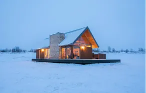 Cottage with beautiful view of Akureyri Bay - Image 2