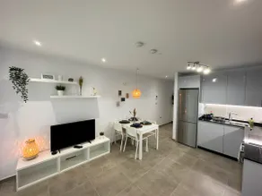 Lovely Brand New Massive Studio - Image 2