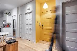 Huge 2 FLOOR Apartment- Free Parking w/ Terrace - Image 5