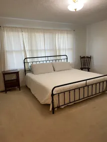 Cheerful 2 Bedroom - Image 3