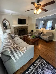Charming 3 bedroom home with patio and fireplace - Image 2