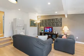 <Comfy 4 Beds> Spacious Home w/Laundry/Kitchen - Image 2