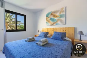 Apartment with terrace overlooking pool 201 - Image 5