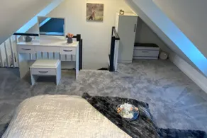 Stylish Annexe with Hot Tub, Brewood Staffordshire - Image 5
